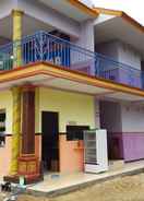 EXTERIOR_BUILDING Homestay Dhilpratis at Pantai Balekambang 