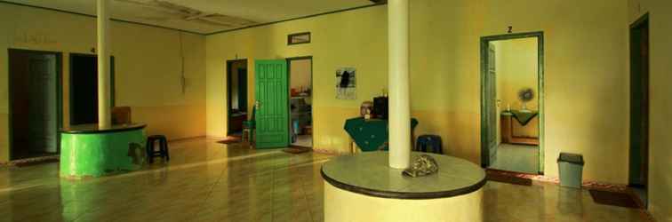 Lobby Lina Homestay at Pantai Ungapan (Malang Selatan)