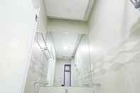 Toilet Kamar Max House 285 Apartment