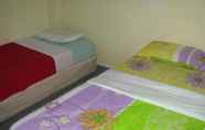 Kamar Tidur 7 NKS Hotel