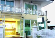 Exterior 4 The Fullhouse Mae Sot