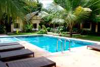 Swimming Pool Piya Guesthouse