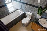 In-room Bathroom Zoneland Apartments - Hoang Anh Gia Lai LakeView