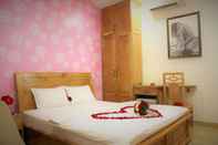 Bedroom Hoang Long 8 Hotel