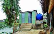 Toilet Kamar 7 Lotus Lake Homestay