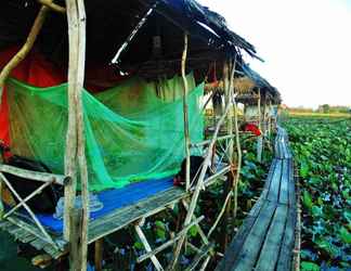 Bedroom 2 Lotus Lake Homestay