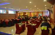 Restaurant 6 Puncak Budget Hotel