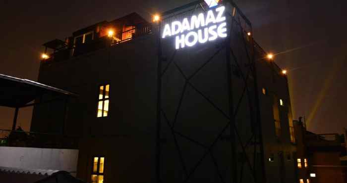 Exterior Adamaz House