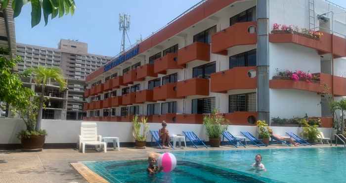 Swimming Pool Jomtien Longstay Hotel