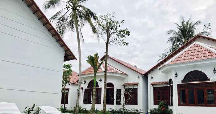 Kolam Renang Wings Bungalow