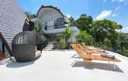 Lobi 4 Villa Moonshadow