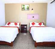 Bedroom 2 Truong Giang Hotel