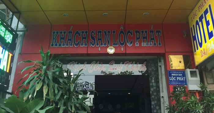 Bên ngoài Loc Phat Hotel