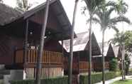 Bangunan 4 Your Place Resort