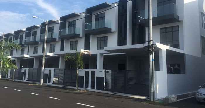 Exterior Step-In Homestay @ Kota Laksamana Marina5