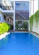 SWIMMING_POOL Legian Village Residence