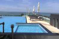 Swimming Pool The Gallery Jomtien Beach Pattaya Room 35 (Suite)