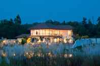 Luar Bangunan Phoenix Lake Side Pool Villa