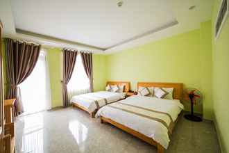 Kamar Tidur 4 Trung Nhan Hotel