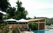 Kolam Renang 4 Eco Hill Bungalow