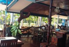 Restoran 3 Rung Arun Resort