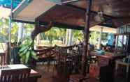 Nhà hàng 3 Rung Arun Resort