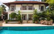 Kolam Renang 5 Villa Maeve