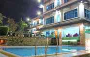 Hồ bơi 5 Hotel Permata Alam