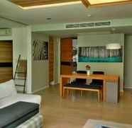 Bedroom 3 Wan Vayla 2B3 Pool View By Renvio