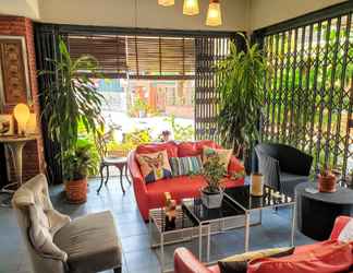 Sảnh chờ 2 Bed and Terrace Guesthouse Chiang Mai