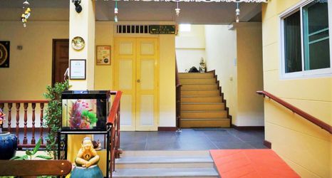 Lobi 2 Samsen Sam Place