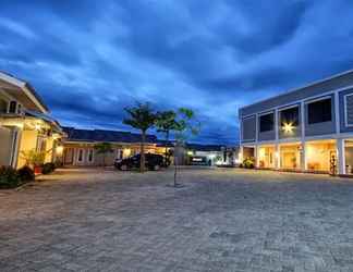 ภายนอกอาคาร 2 Zamrud Resort Palu