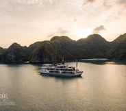 Bên ngoài 4 Orchid Ha Long Cruise