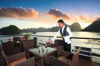 บาร์ คาเฟ่ และเลานจ์ Image Ha Long Cruise