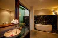 In-room Bathroom Layan Pool VIllas