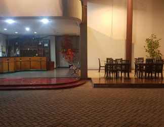Lobi 2 Hotel Sentral Jombang