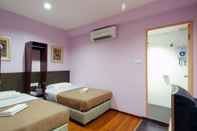 Toilet Kamar Aristo Hotel @ Putatan