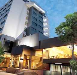 Louis’ Tavern Hotel, Bangkok, SGD 50.22