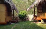 ภายนอกอาคาร 5 Chiang Dao Hut Resort