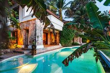 Lobby Cape Kata by Lofty Villas