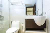 In-room Bathroom Studio 212 @Emerald Terrace by Lofty Villas