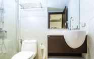 In-room Bathroom 6 Studio 212 @Emerald Terrace by Lofty Villas