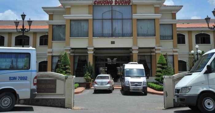 Luar Bangunan Chuong Duong Hotel