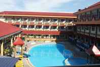 Swimming Pool Hotel Nusantara Syari'ah