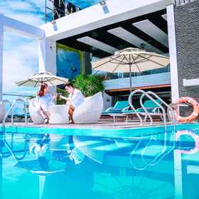 Swimming Pool 1 Khách sạn Le Hoang Beach, Khách sạn Anh Vương Apartment