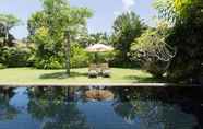 Swimming Pool 6 Villa Koru
