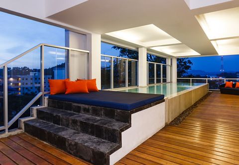 로비 The Quarter Penthouse by Lofty Villas