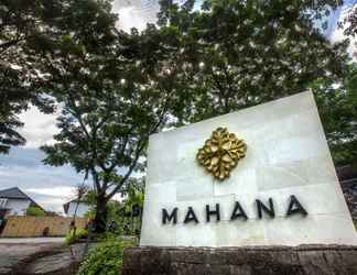 Exterior 2 Mahana Living