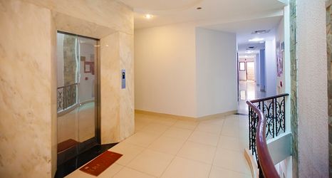 外部的 2 Song Nhat Hotel