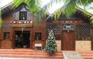 Luar Bangunan 5 Chalet Suisse Guest House